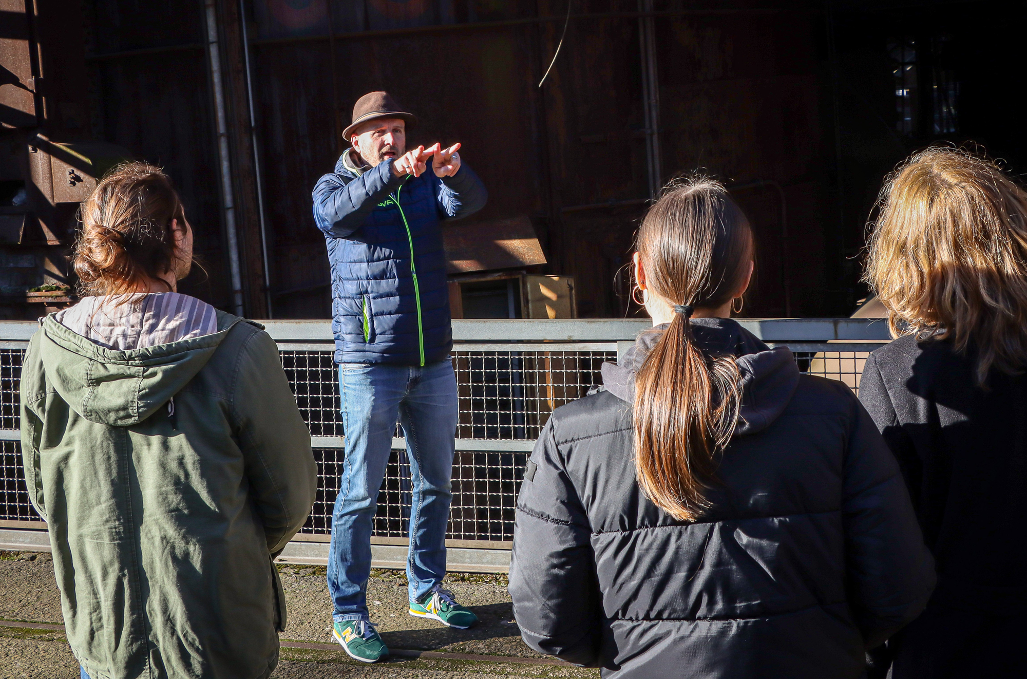 Fuehrung in Gebaerdensprache mit Dominik Monzel