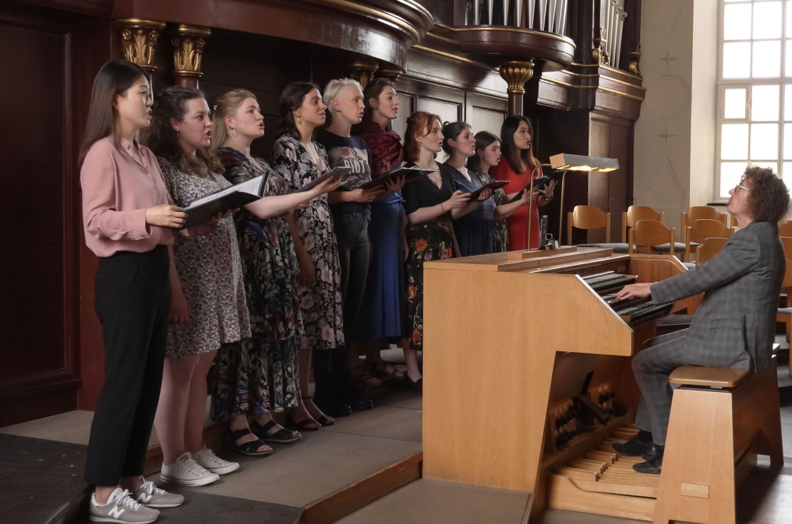 WE ALL CHOR Moorsoldatinnen R OSTER