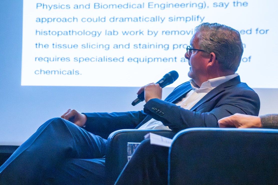 Buchvernissage X RAY 24032026 21