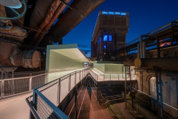 preview Steg Wasserhochbehaelter zur Geblaesehallde Foto Ralf Beil