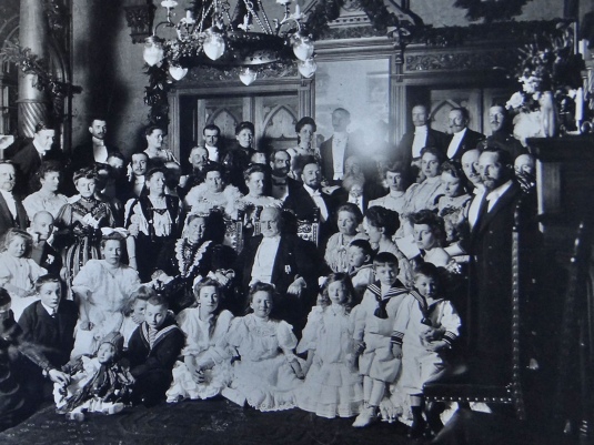 Goldene Hochzeit von Carl und Alwine Röchling 1907