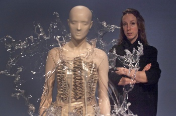 Iris Van Herpen jos Schuurman CC BY 2