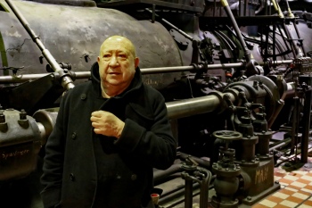 Christian Boltanski | ...vor Gebläsemaschine 10